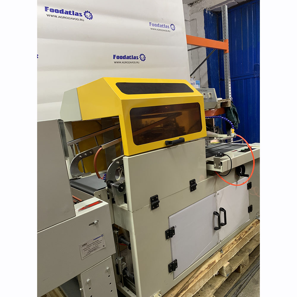 термоусадочная_линия_автоматическая_bsl_560a_foodatlas__l_обрезка_и_термоусадка__4.jpg